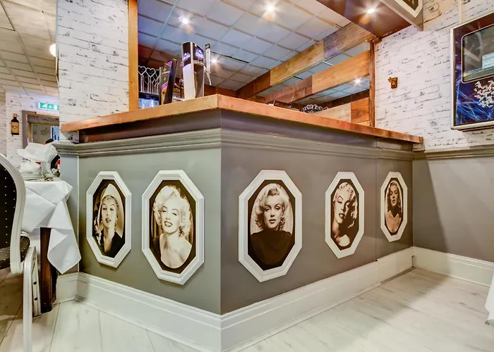 The Sandringham Court Hotel & Apartment Welcoming Large And Small Groups For 16 Years Blackpool